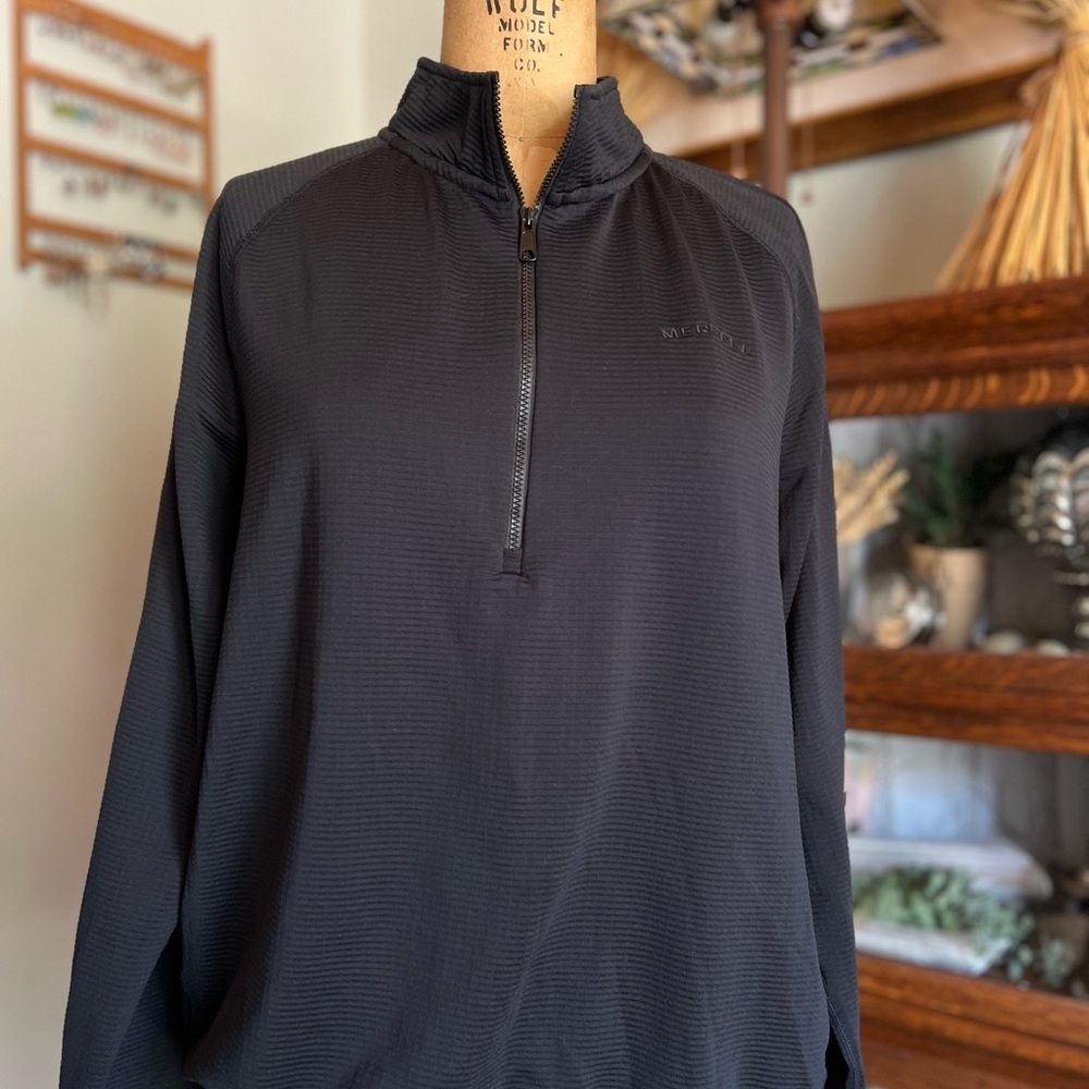 Merrell Black pullover with zip